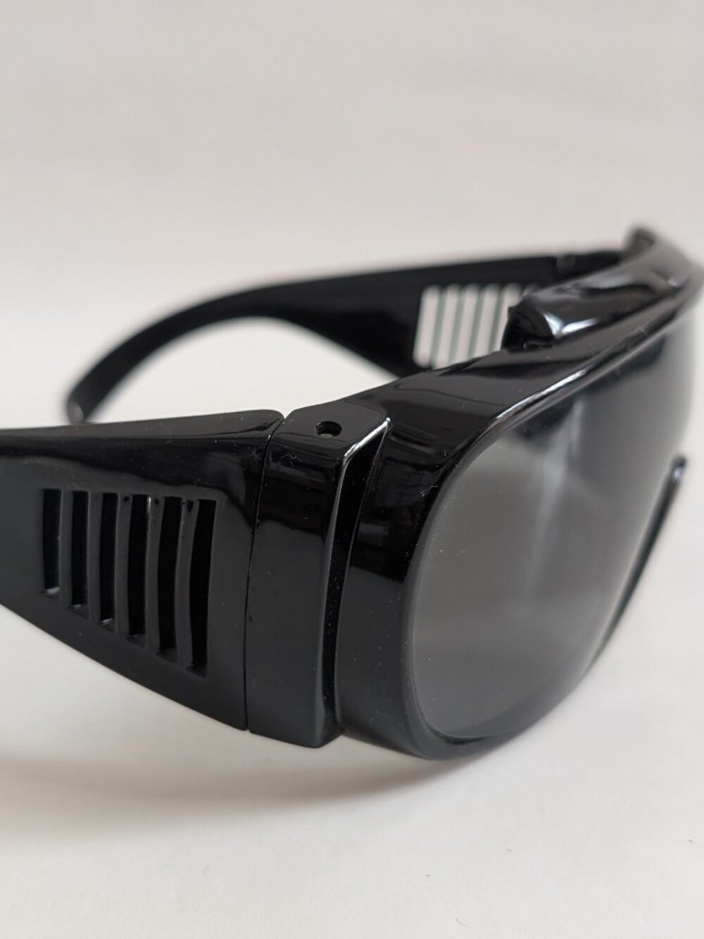 NWT Vintage 90's PC Sun Shield Polarized Sport Sunglasses (S. Black) - Picture 2 of 5